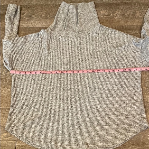 Time and Tru Gray Turtleneck Sweater - Picture 3 of 6